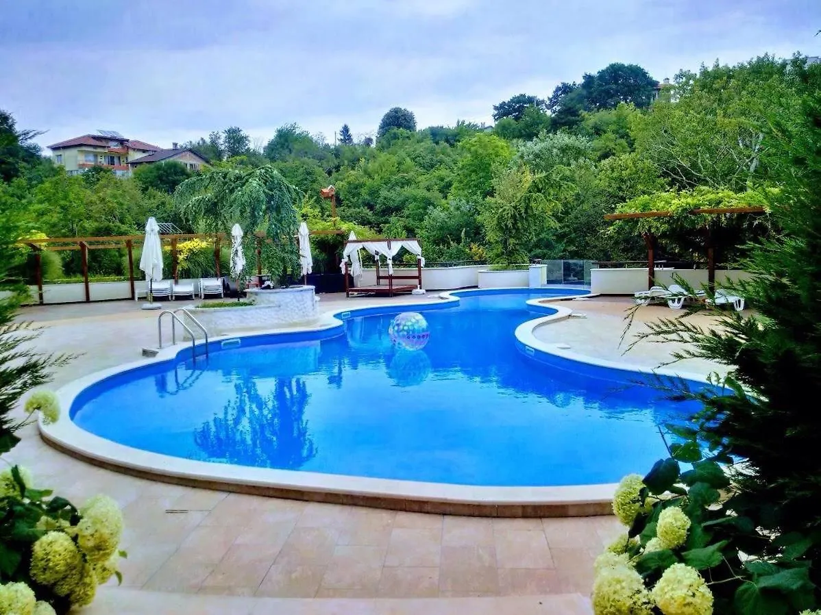 Tenerra Lux Apartment Varna