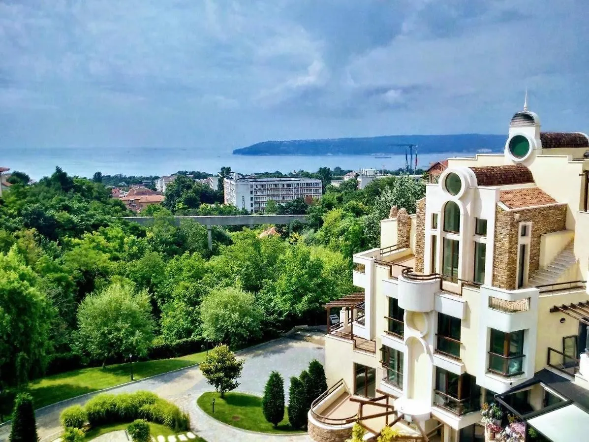 Tenerra Lux Apartment Varna