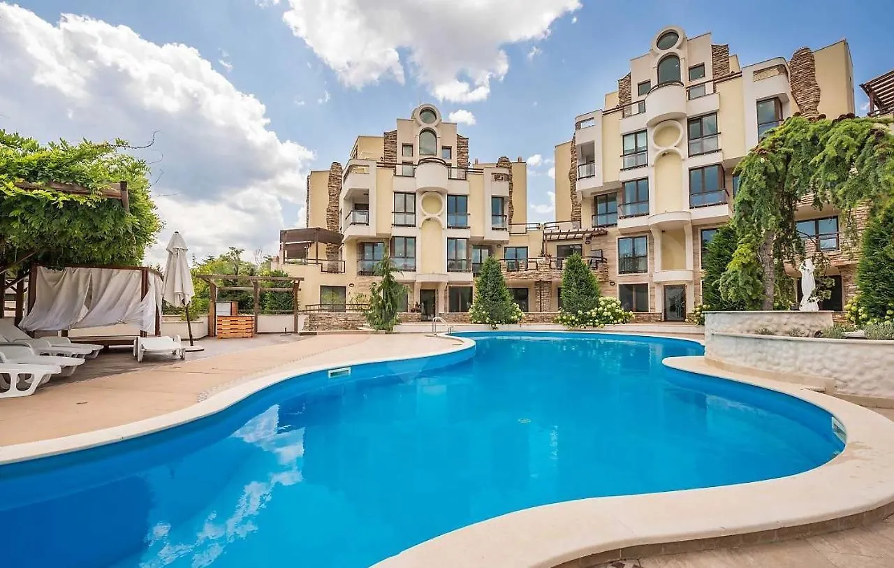 Tenerra Lux Apartment Varna